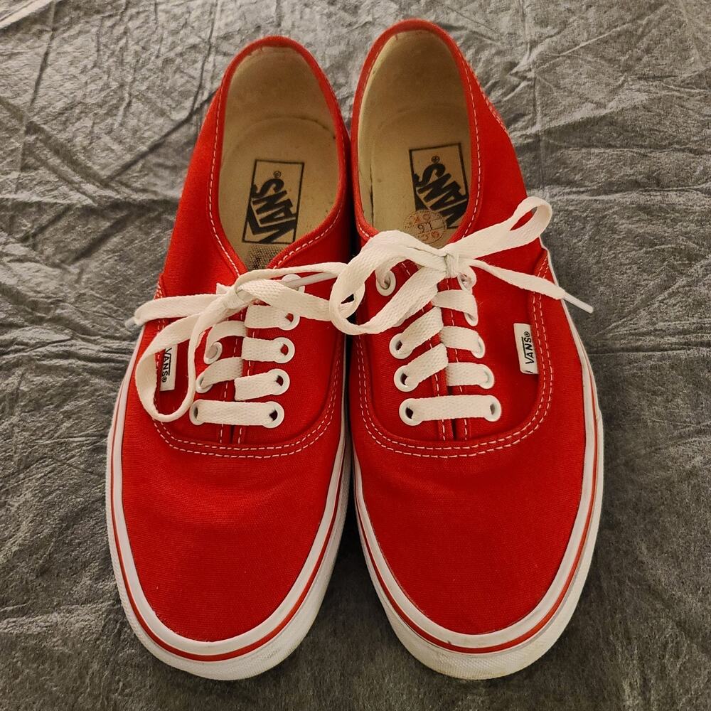 Vans Unisex Off The Wall Red Low Top Sneakers SN721565 Size Men 7.5 Women 9.0
